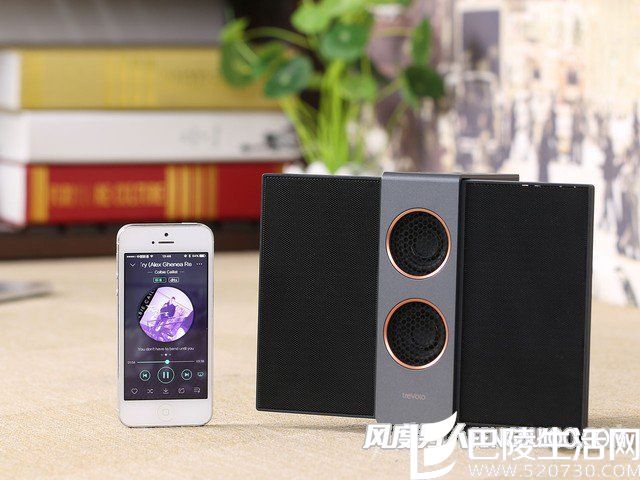 支持蓝牙、NFC、AUX连接