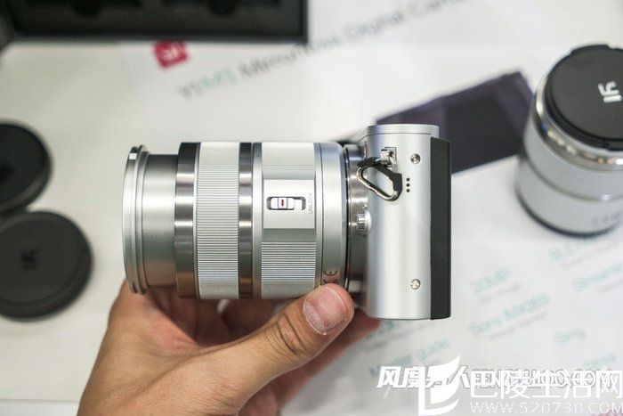 小蚁M1机身左侧