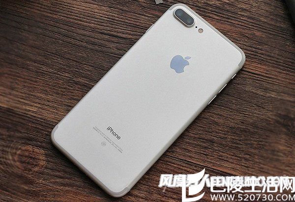 iPhone 7 Plus iPhone 7 Plus