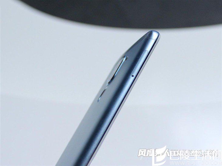 华为荣耀畅玩6X厚度 华为荣耀畅玩6X厚度