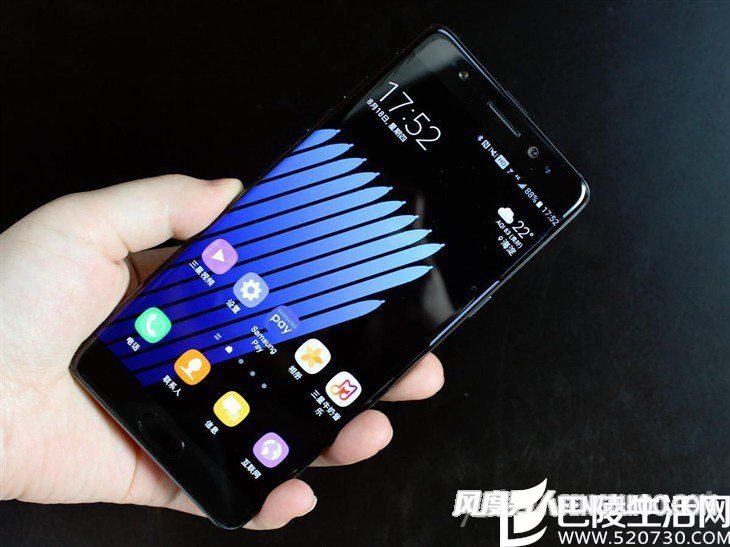 vivo Xplay:国产机首款曲面屏 vivo Xplay:国产机首款曲面屏