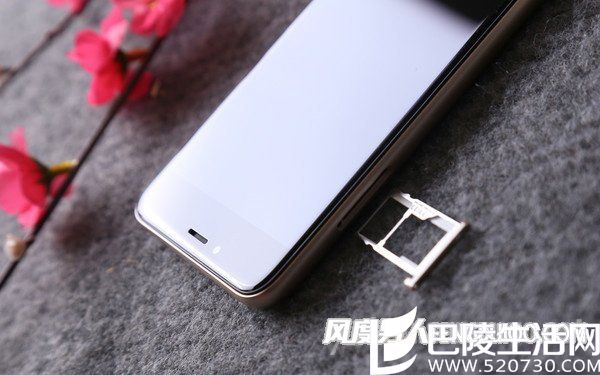 双卡盲插全网通