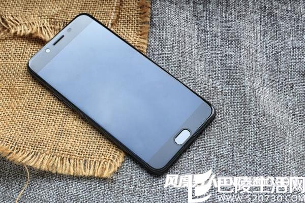 OPPO R9s哑光黑版正面