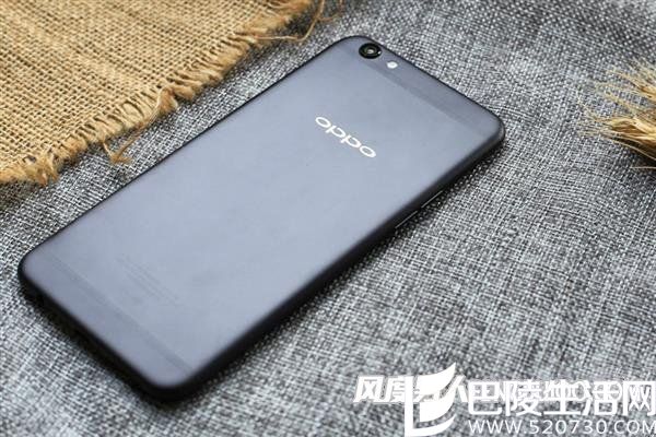 OPPO R9s哑光黑版背面LOGO