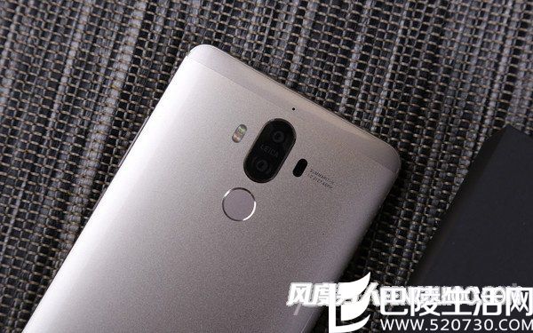 第二代徕卡双摄