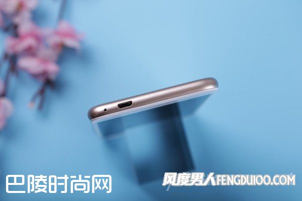 康佳R9底部设计