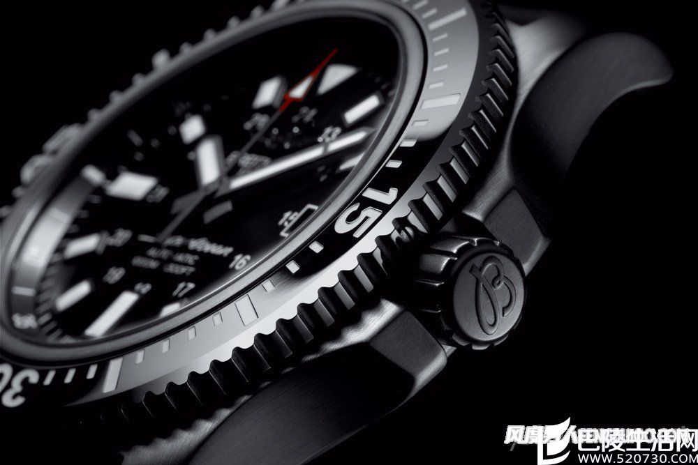 百年灵超级海洋44 百年灵超级海洋44