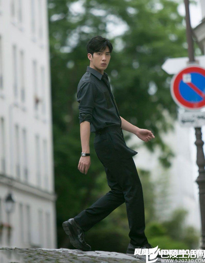 积家Reverso Classic翻转系列