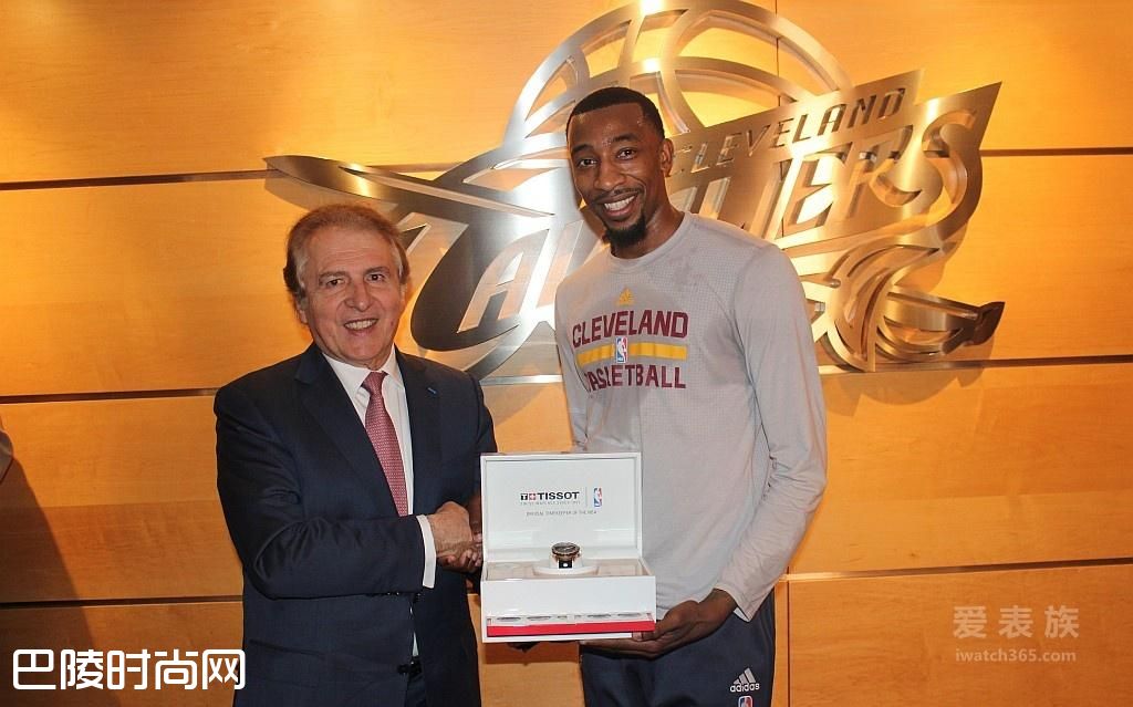 天梭表获任为克里夫兰骑士队指定腕表,推出首款天梭 PRS 516 NBA总冠军2016限量腕表