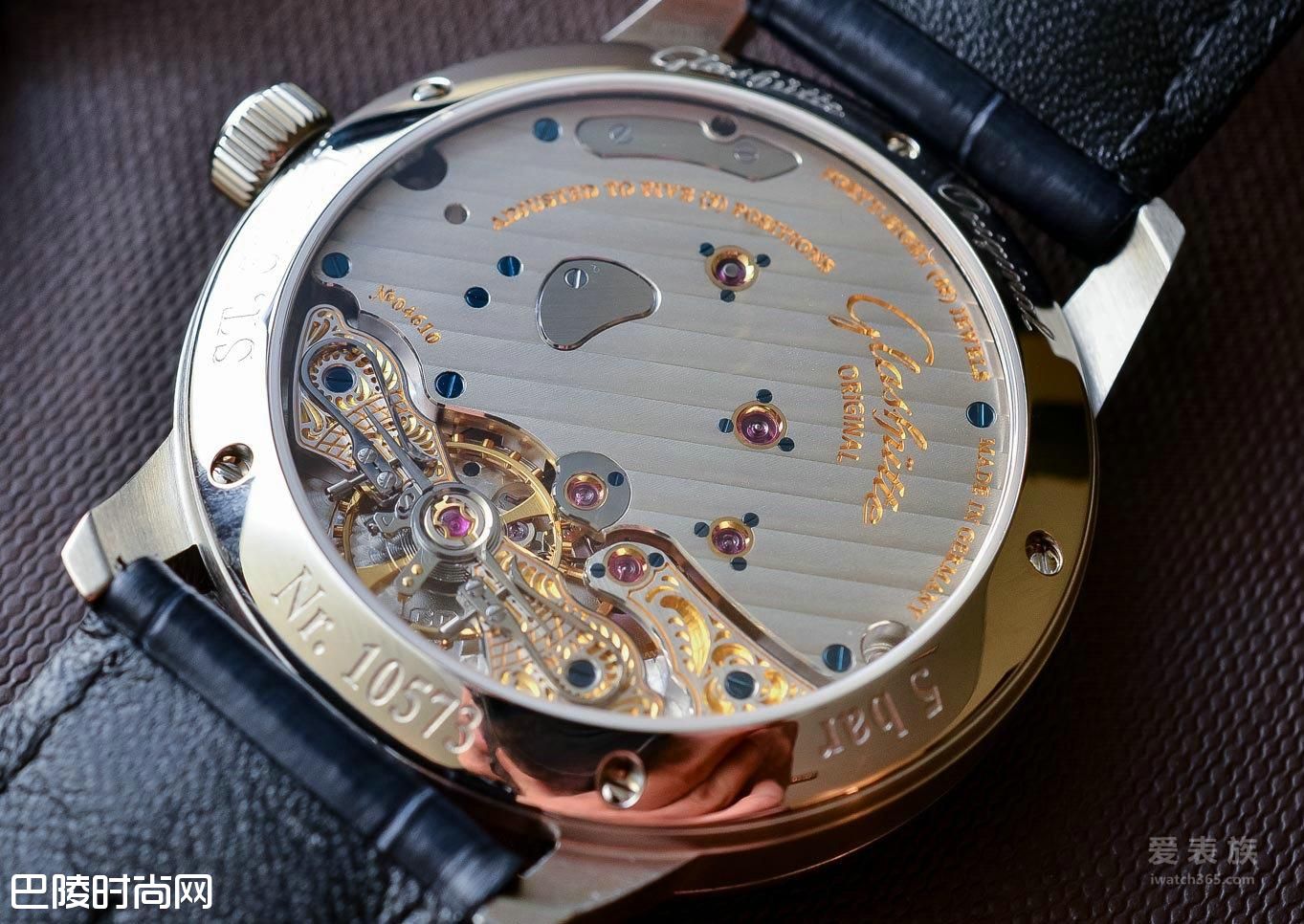 爵士制表风范——格拉苏蒂原创PanoReserve偏心动储腕表