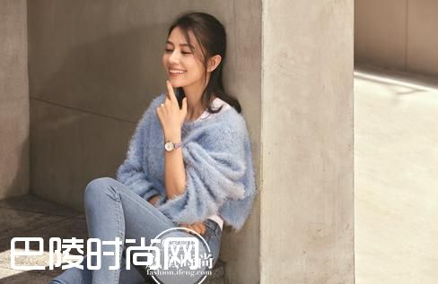 女神高圆圆戴多彩腕表美出高度