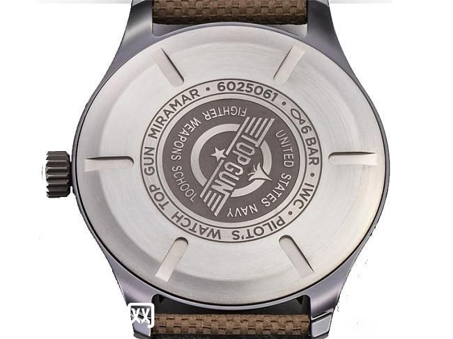 军风陶瓷大三针 BELL&ROSS BR03-92 vs IWC马克十八;BELL&ROSS；柏莱士；IWC；万国表