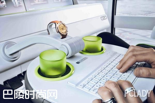 无畏至美的爱情 IWC万国表情人节推荐