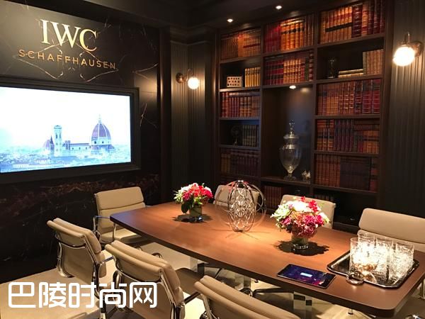 张梓琳、陈柏霖解码IWC万国表时间之美