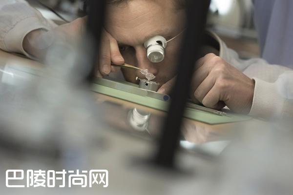 GP芝柏表推出全新Laureato腕表系列