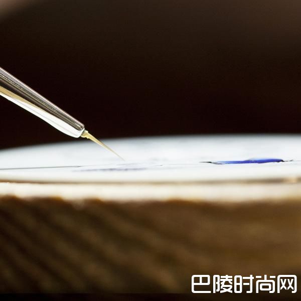 雅克德罗传承微绘艺术，成就稀世典藏