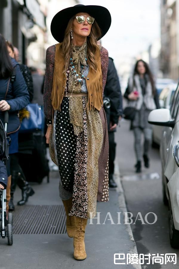 《Vogue》日本版自由时装总监及创意顾问安娜·戴洛·罗素(Anna Dello Russo)