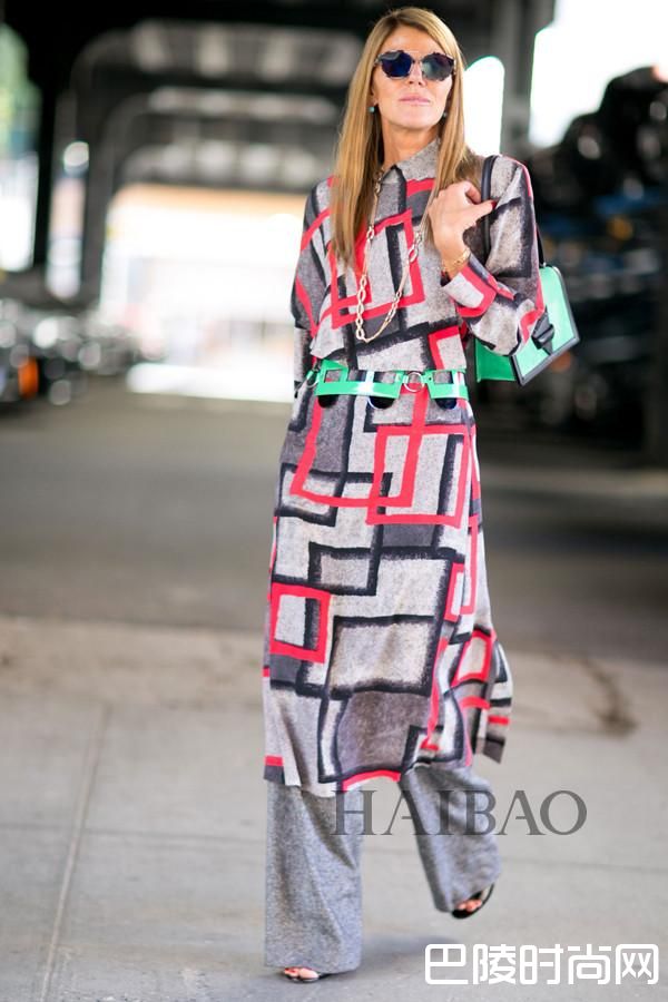 《Vogue》日本版自由时装总监及创意顾问安娜·戴洛·罗素(Anna Dello Russo)