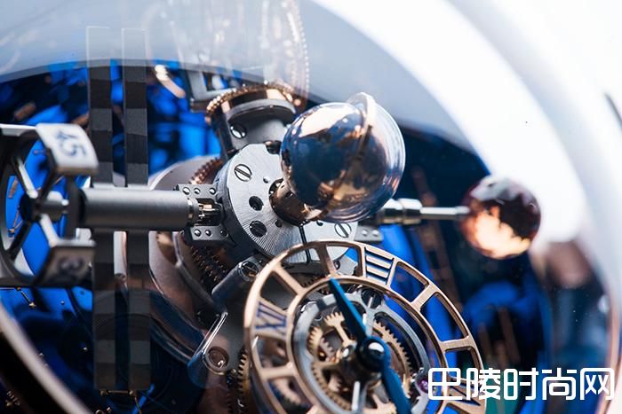 Jacob&Co.Astronomia Solar 腕表展现了八颗行星的全貌