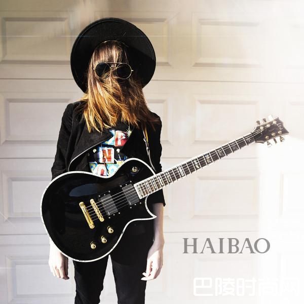 俄罗斯时尚博主Manona Che街拍