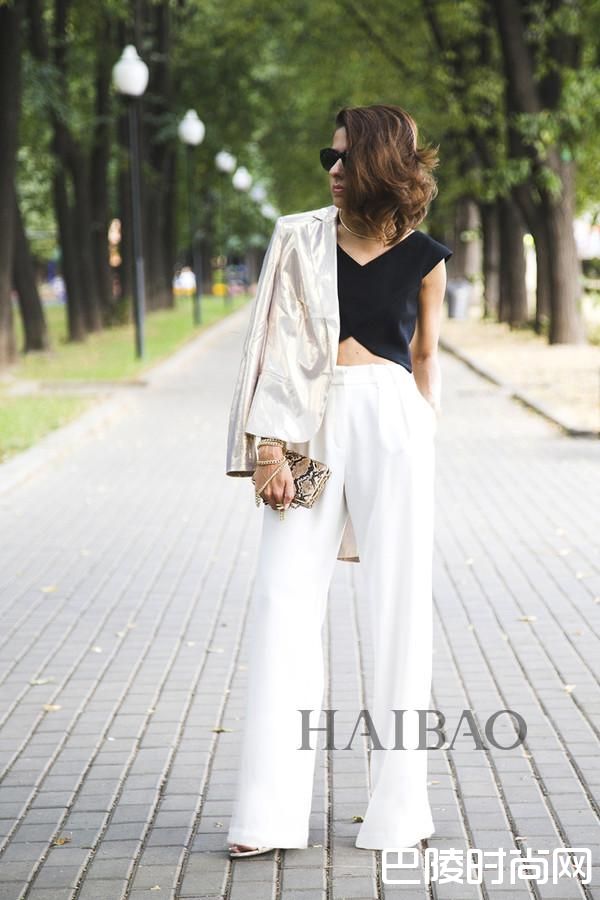 俄罗斯时尚博主Manona Che街拍