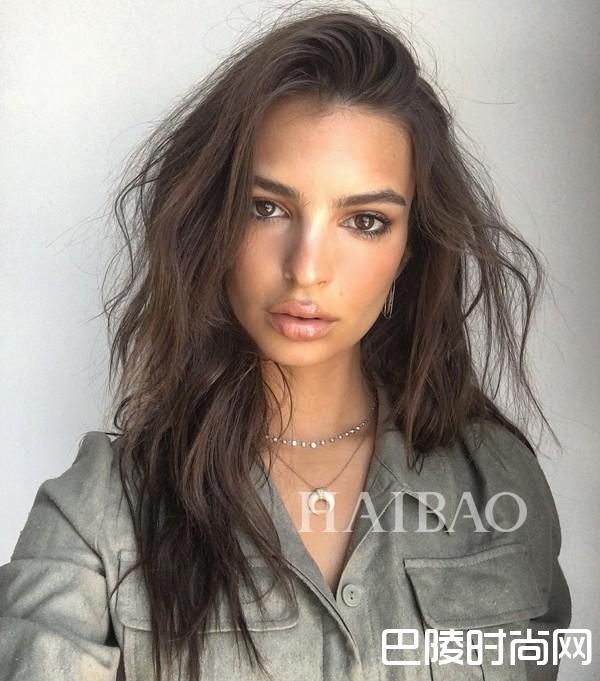 艾米丽·拉塔科夫斯基(Emily Ratajkowski)