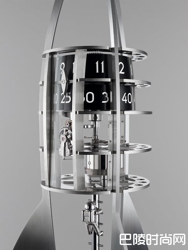 MB&F与L’Epée 1839共同呈献“登月座钟”
