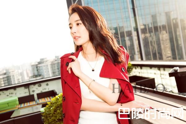 Possession系列推广大使杨幂完美演绎Piaget Possession系列