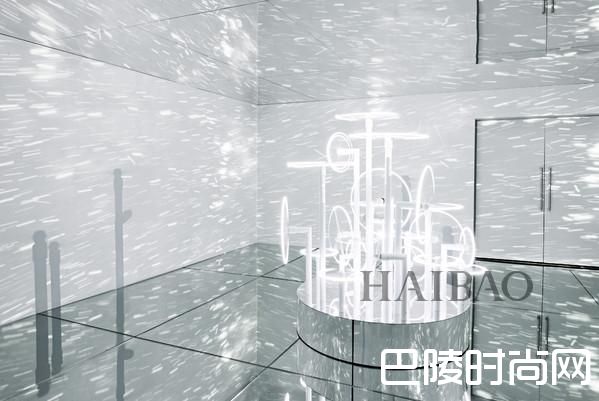 香奈儿#非黑即白#——J12多维体验