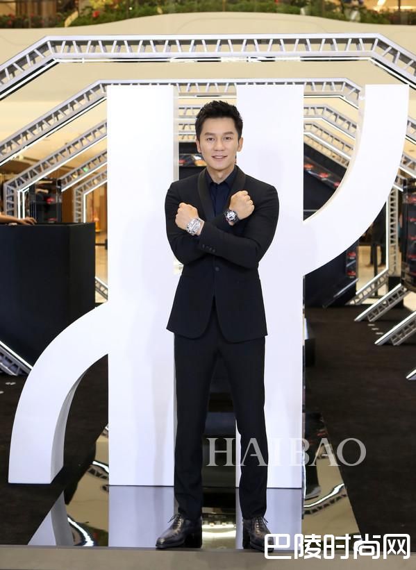 著名演员，“赛车手”李晨到访宇舶表法拉利主题北京SKP特展