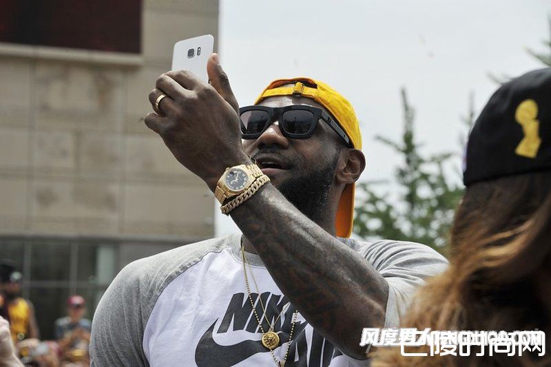 勒布朗&middot;詹姆斯