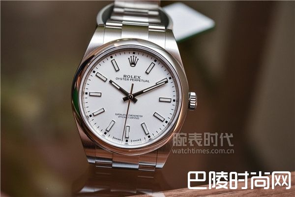 劳力士新款蚝式恒动39 114300黑、白盘腕表评测