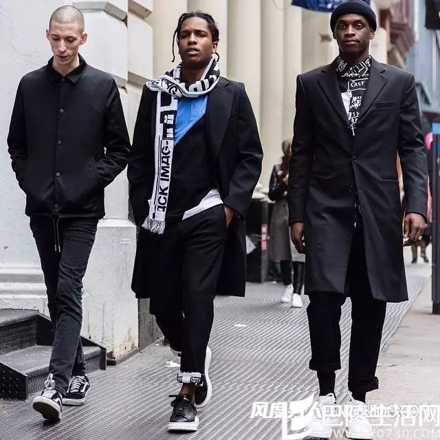 alexander mcqueen小白鞋