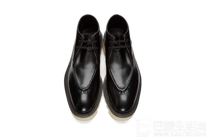  UNDERCOVER 2016秋冬极具特色的中帮靴