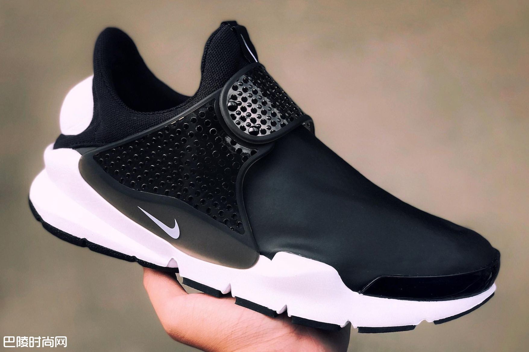 nike-sock-dart-leather-first-look-12.jpg