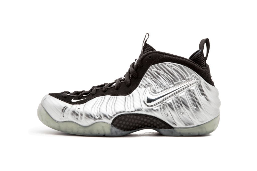 nike-air-foamposite-pro-silver-surfer-1.jpg