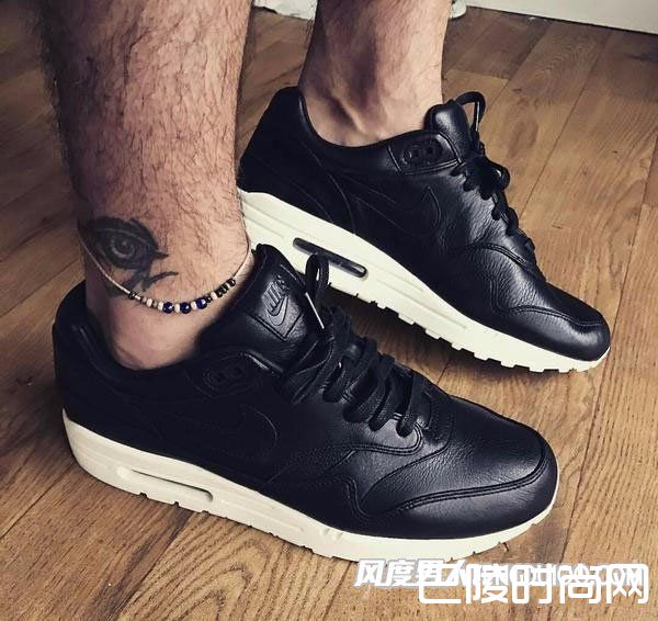 NikeLab Air Max 1