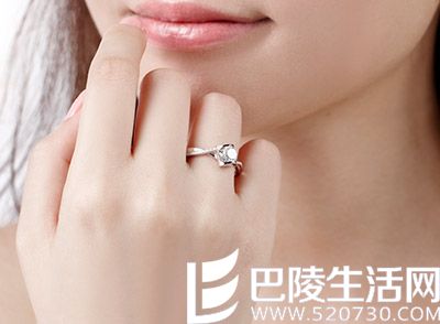 北京1克拉钻戒多少钱