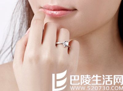六福珠宝钻戒款式介绍