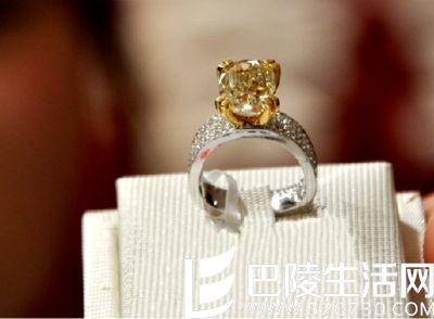 十克拉钻石有多大 十克拉钻戒多大图片
