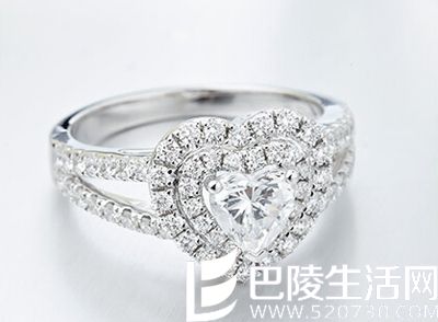 钻石戒指一克拉多少钱