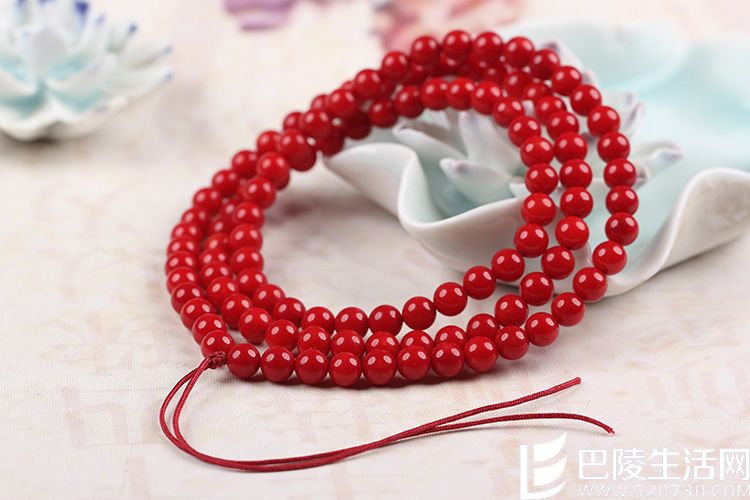 珊瑚项链最新款式图片