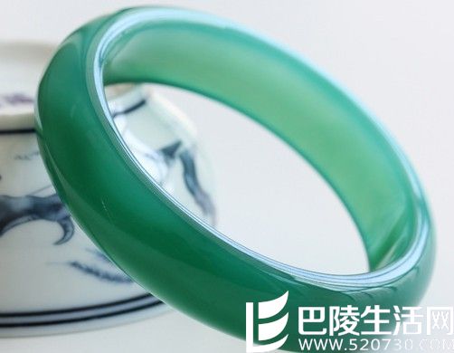 保养维护_佩戴_适合人群_祖母绿手镯【天猫淘宝热卖】