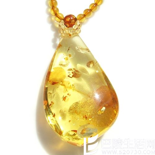 琥珀的内部特征