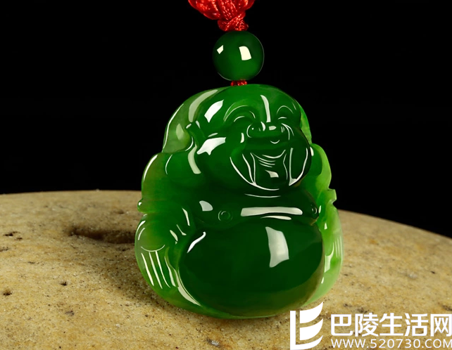 玉佛吊坠寓意