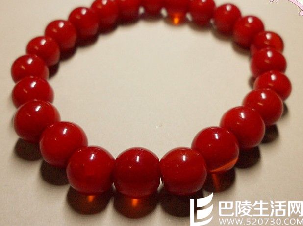 红珊瑚手链