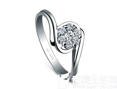 周大生30分钻戒价格影响因素