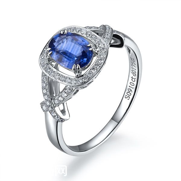 》》点击进入【爱倾城】 白18K金天然蓝宝石戒指 结婚求婚必用