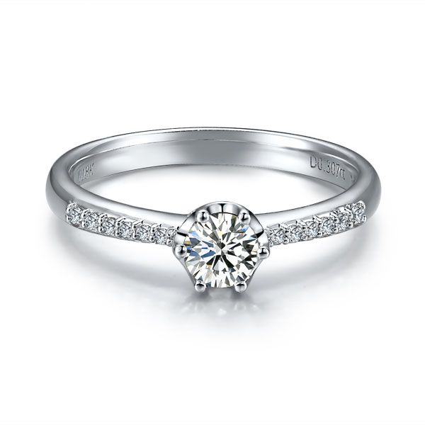 》》点击进入【悦色】 白18k金40分/0.4克拉钻石戒指