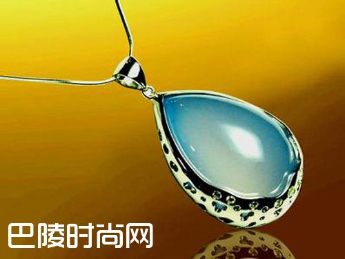 玉髓吊坠价格
